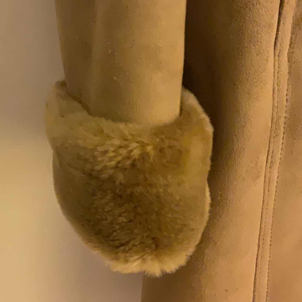 “Suede Like “Coat - image 3